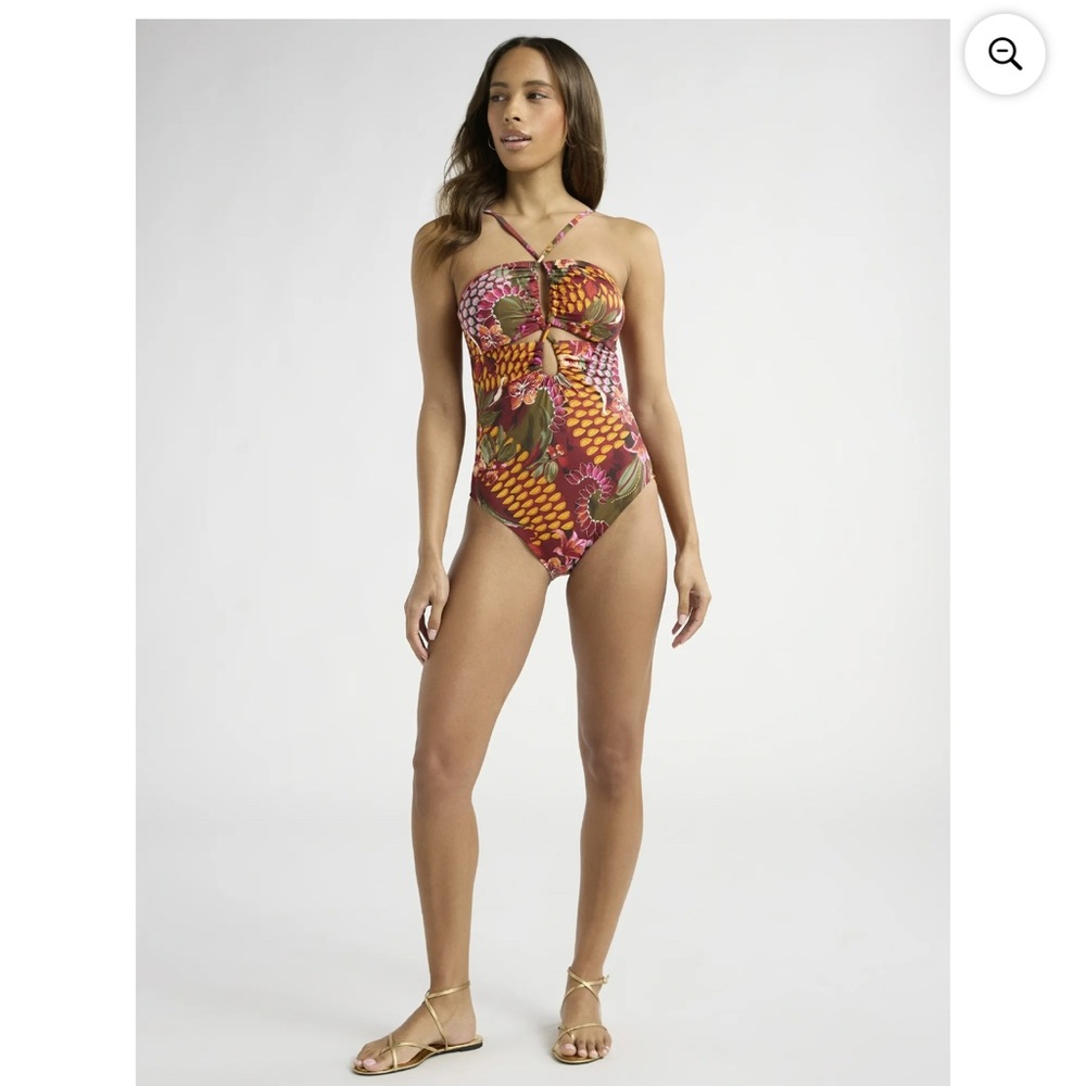 Sofia Vergara one piece swim suit in Amazona print NWT small